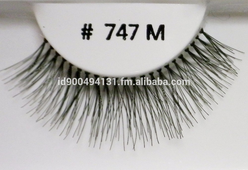 Natural-False-eyelashes